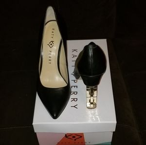 Katy Perry size 7